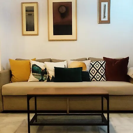 Apartamento San Luis. Plaza De Parking Gratis!!! Sevilla